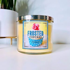 Frosted Cupcake Candle